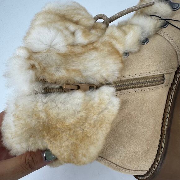 Arturo Chiang 'Philippa' Genuine Rabbit Fur Hiking Boot - Picture 4 of 5